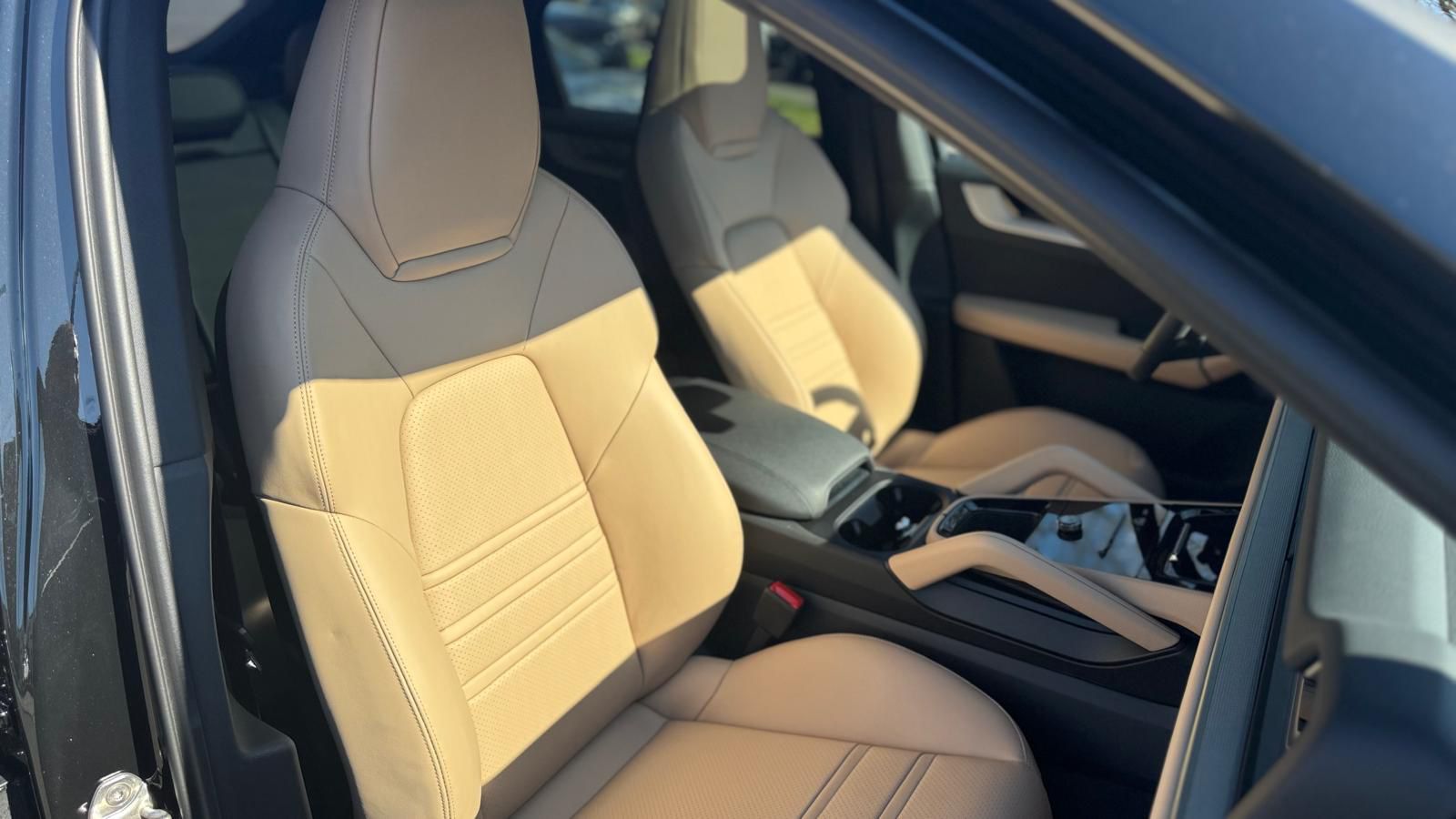 Porsche Cayenne Hybrid Coupe thumbnail 7