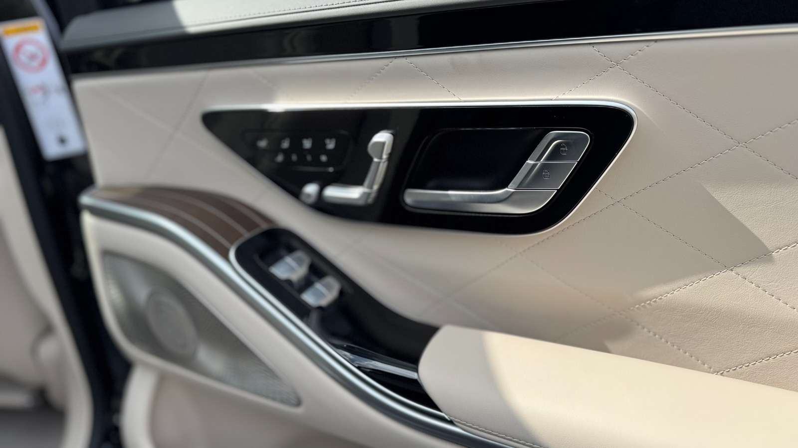 Mercedes 580e thumbnail 14