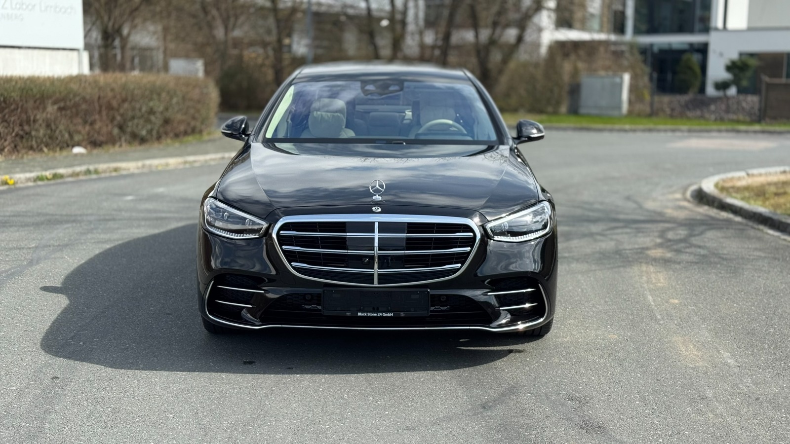 Mercedes 580e thumbnail 2