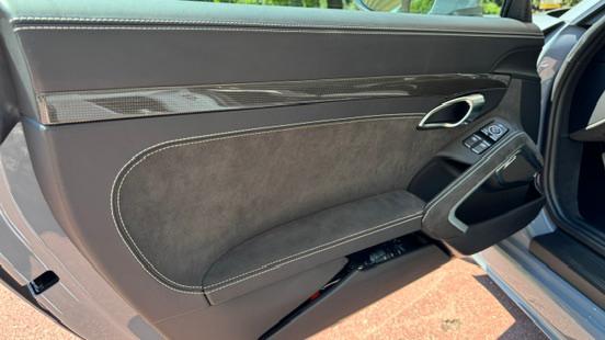 Porsche 718 Cayman 4.0 GTS thumbnail 10