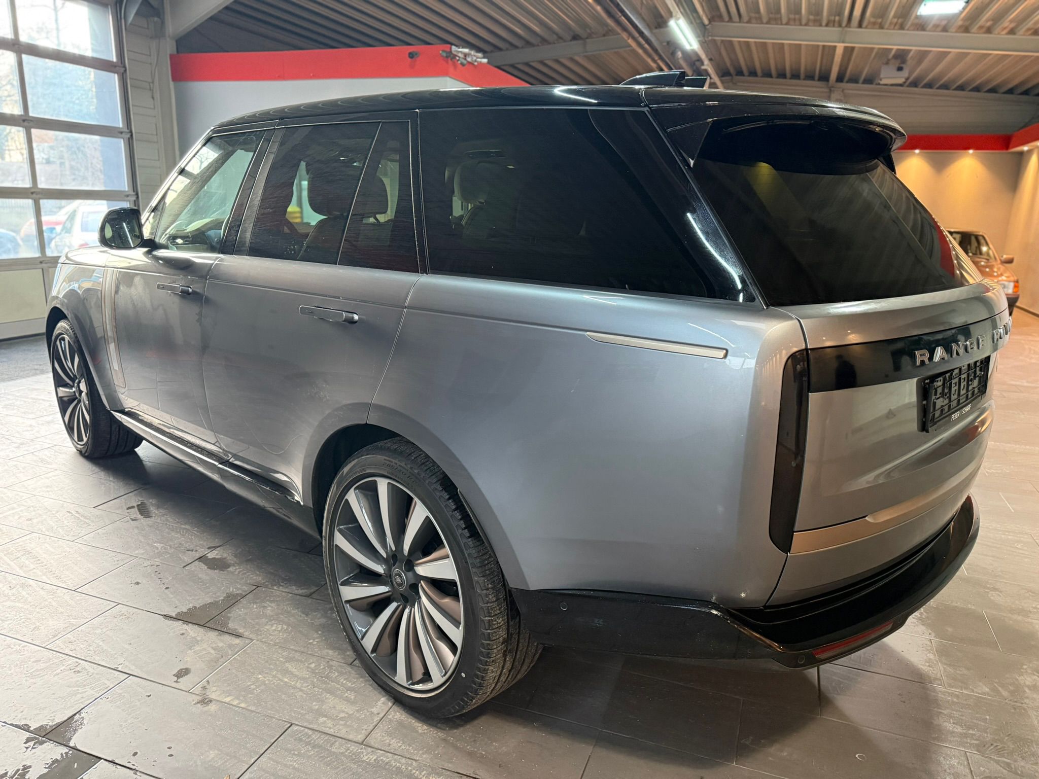 Rang Rover P615 Autobiography thumbnail 6