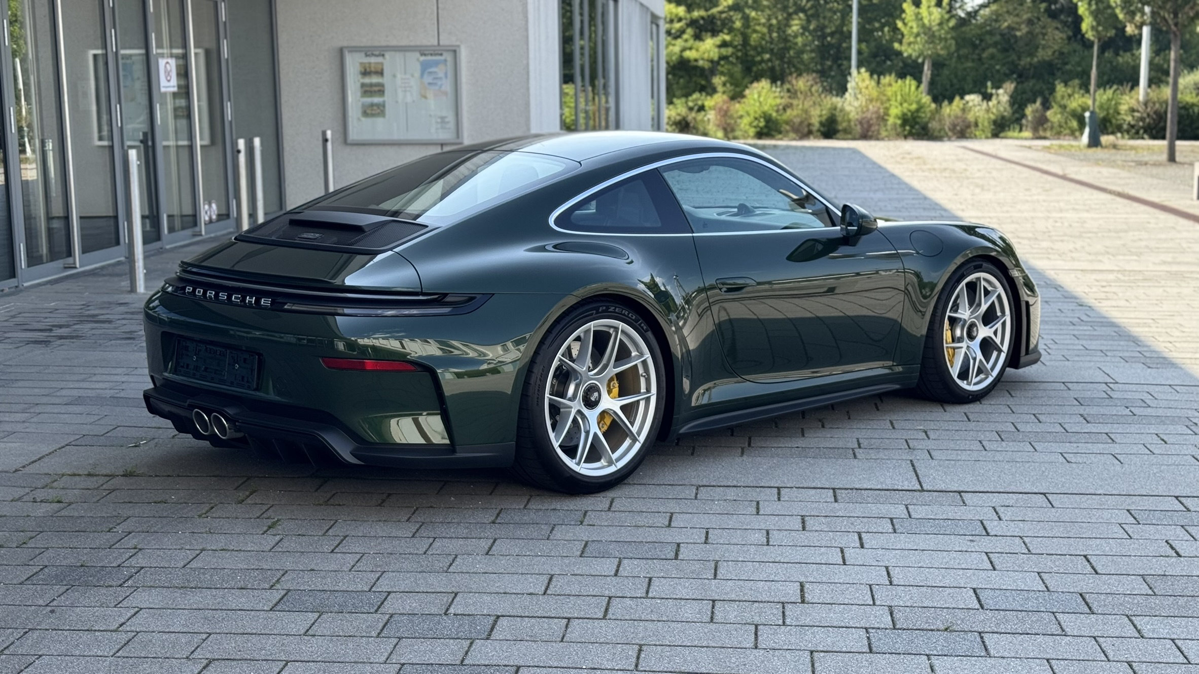 Porsche 911 GT3 Touring thumbnail 6