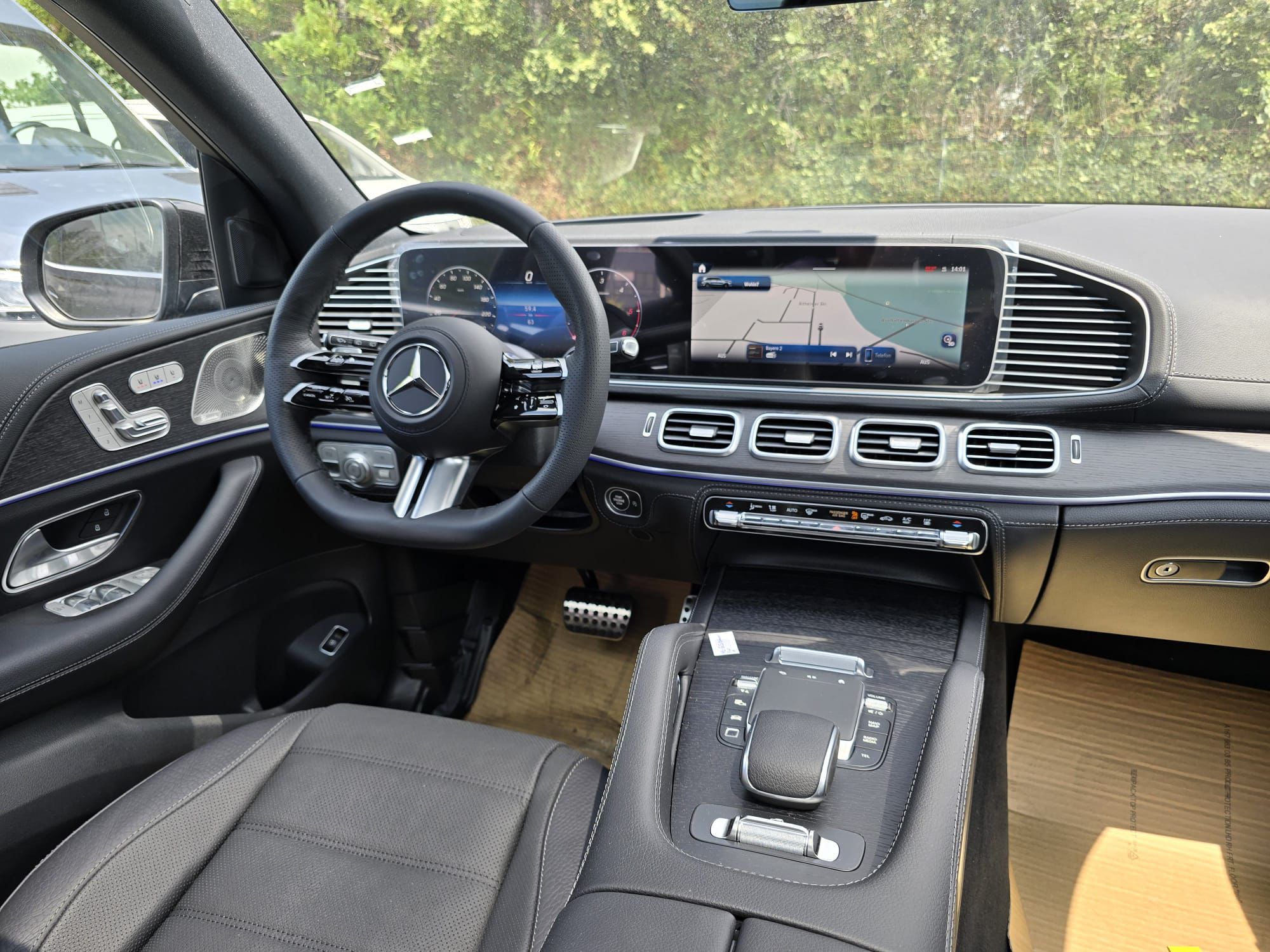 Mercedes Benz GLS 450d thumbnail 3