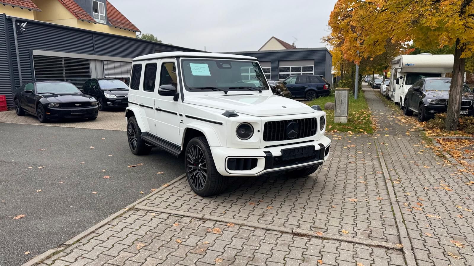 Mercedes Benz G63 AMG thumbnail 3